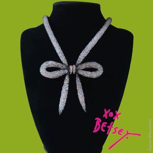BETSEY JOHNSON ~ NWOT ~ Mesh Bow Collar Necklace